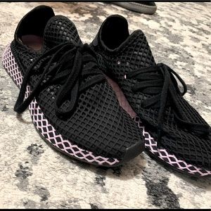 Adidas DEERUPT black/pink